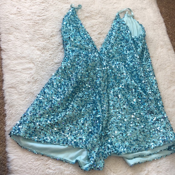 Fashion Nova bright blue “dazzled in distress sequin romper” with bow in front - Picture 9 of 9